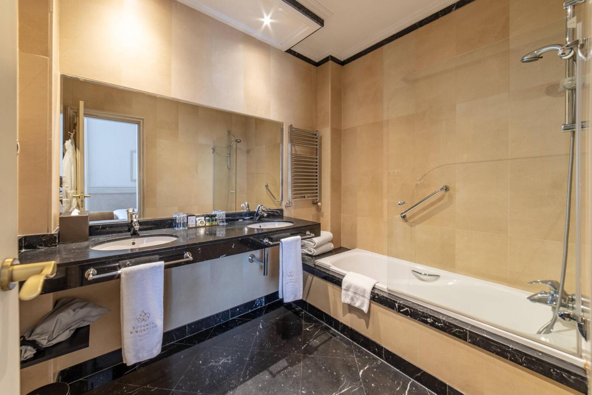 Eugenia De Montijo, Autograph Collection Otel Toledo Dış mekan fotoğraf Bathroom